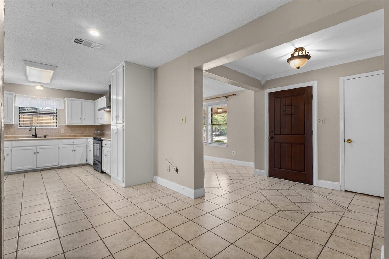 207 Washington Ave - Photo 3 of 26