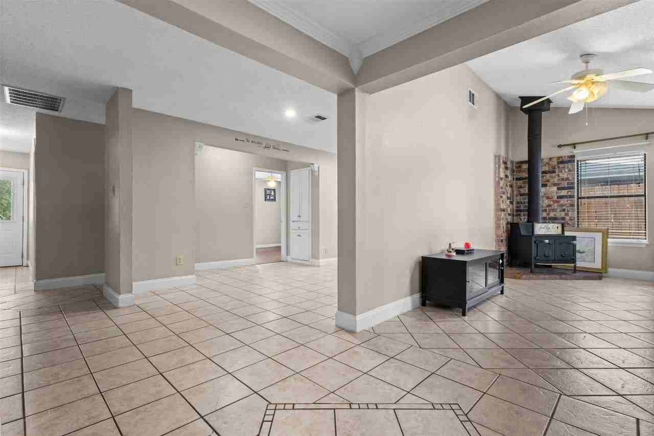 207 Washington Ave - Photo 5 of 26