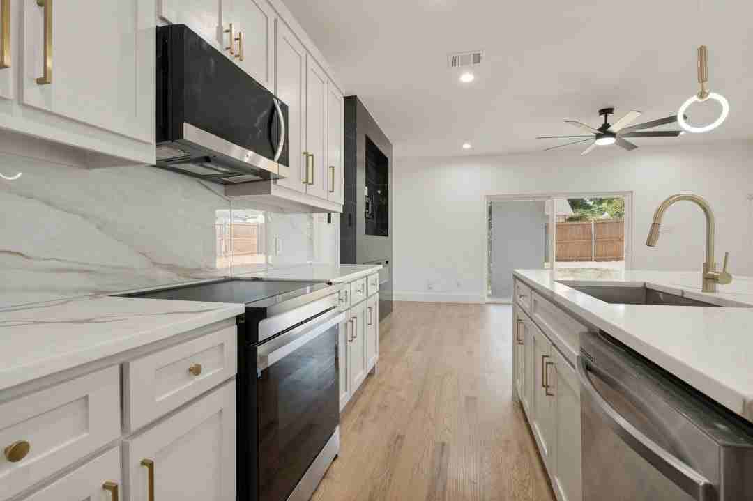 3728 Mount Ranier St - Photo 3 of 11