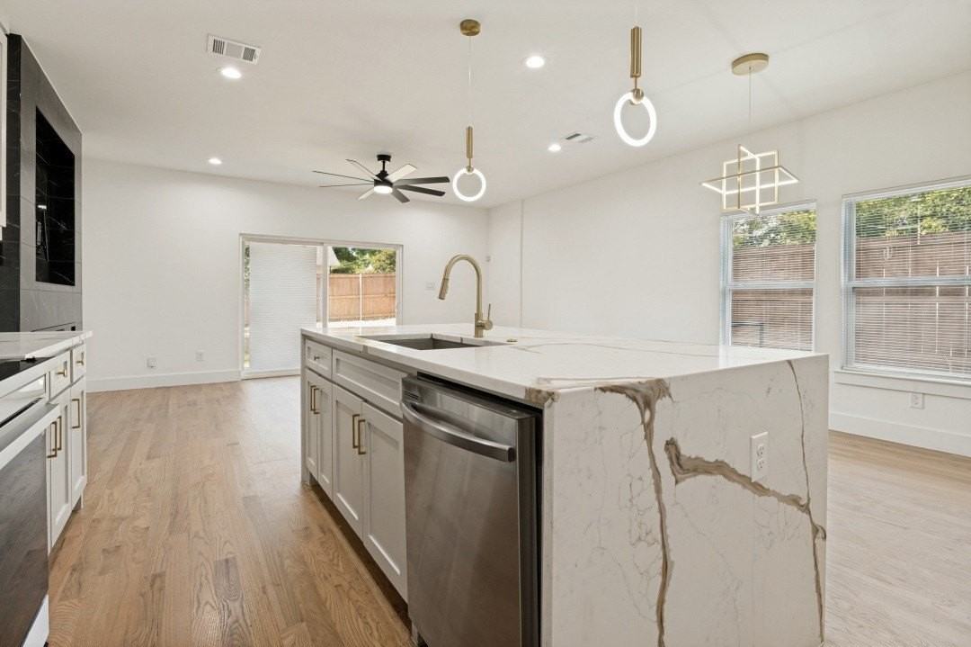 3728 Mount Ranier St - Photo 4 of 11