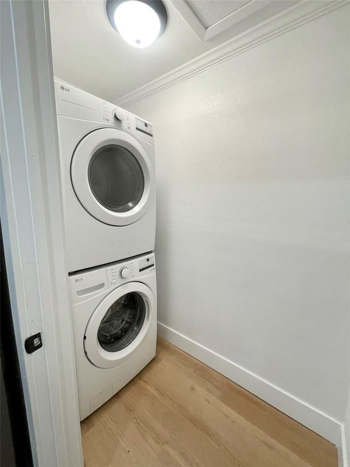515 Maple St - Photo 5 of 15