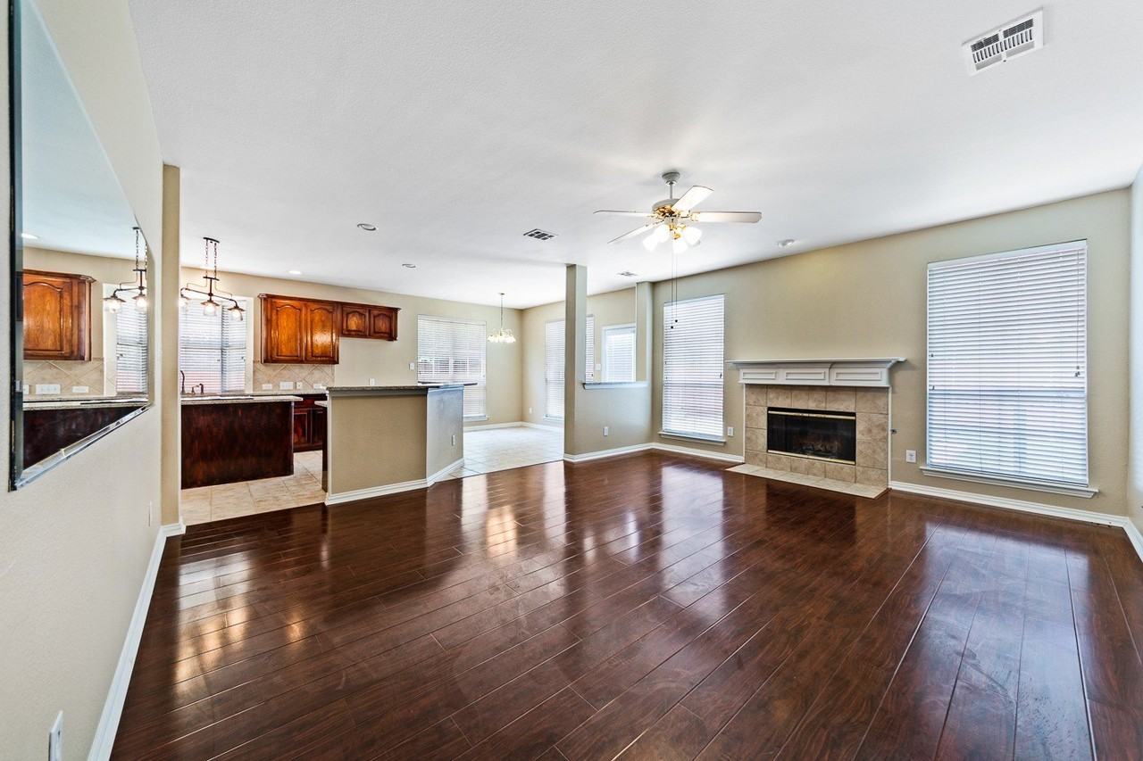 1503 Terlingua Ct - Photo 2 of 34