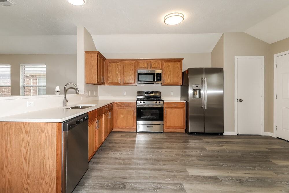 12254 Lavon Dr - Photo 7 of 16