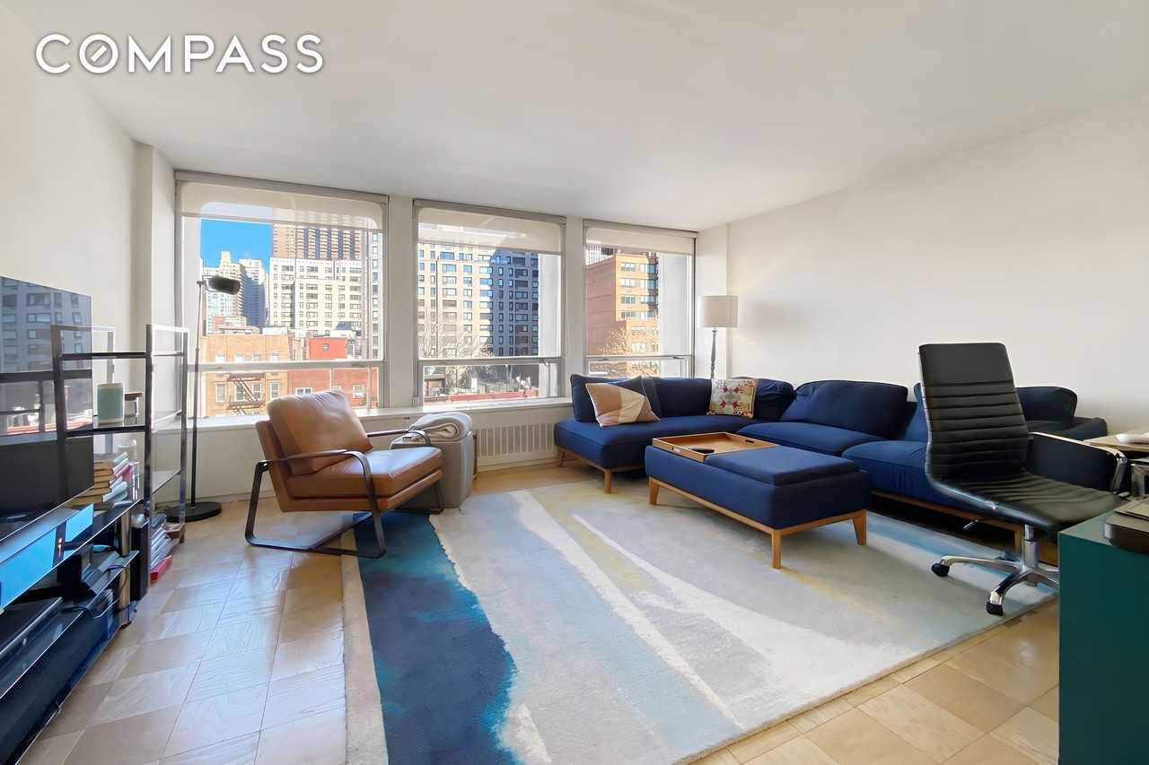 330 E 33rd St #4K