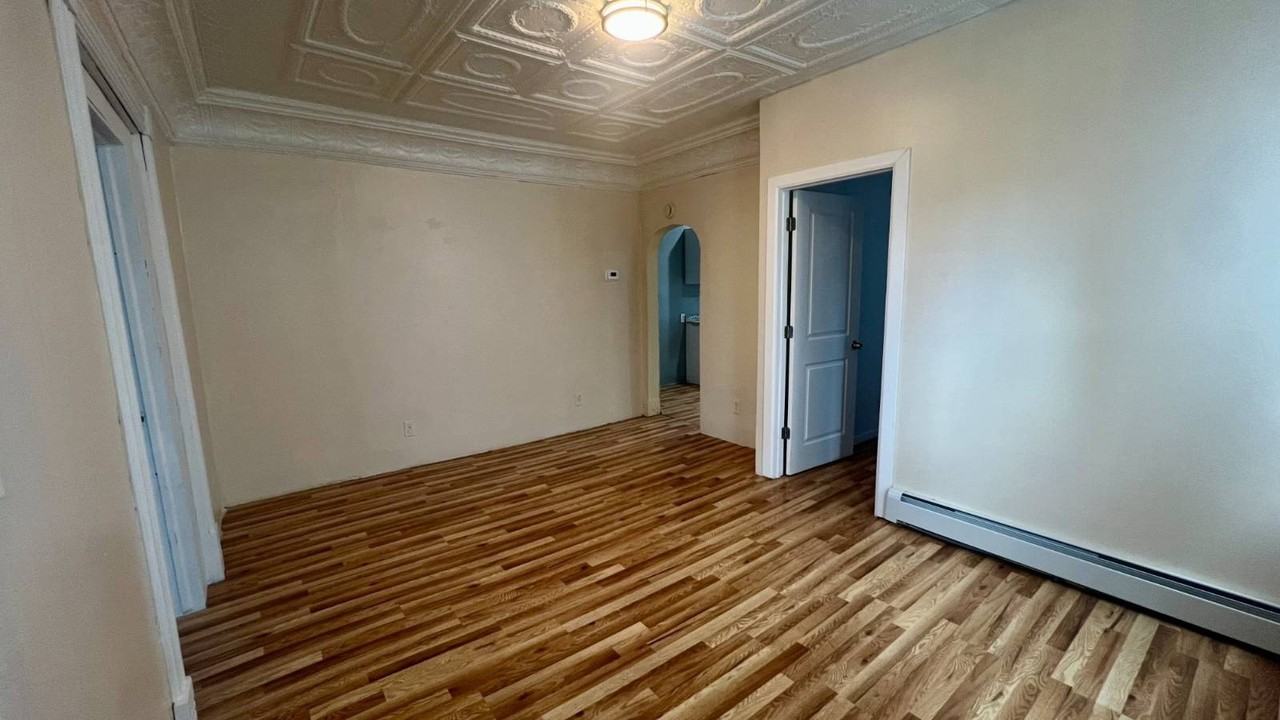 19 Bunn St - Photo 5 of 15