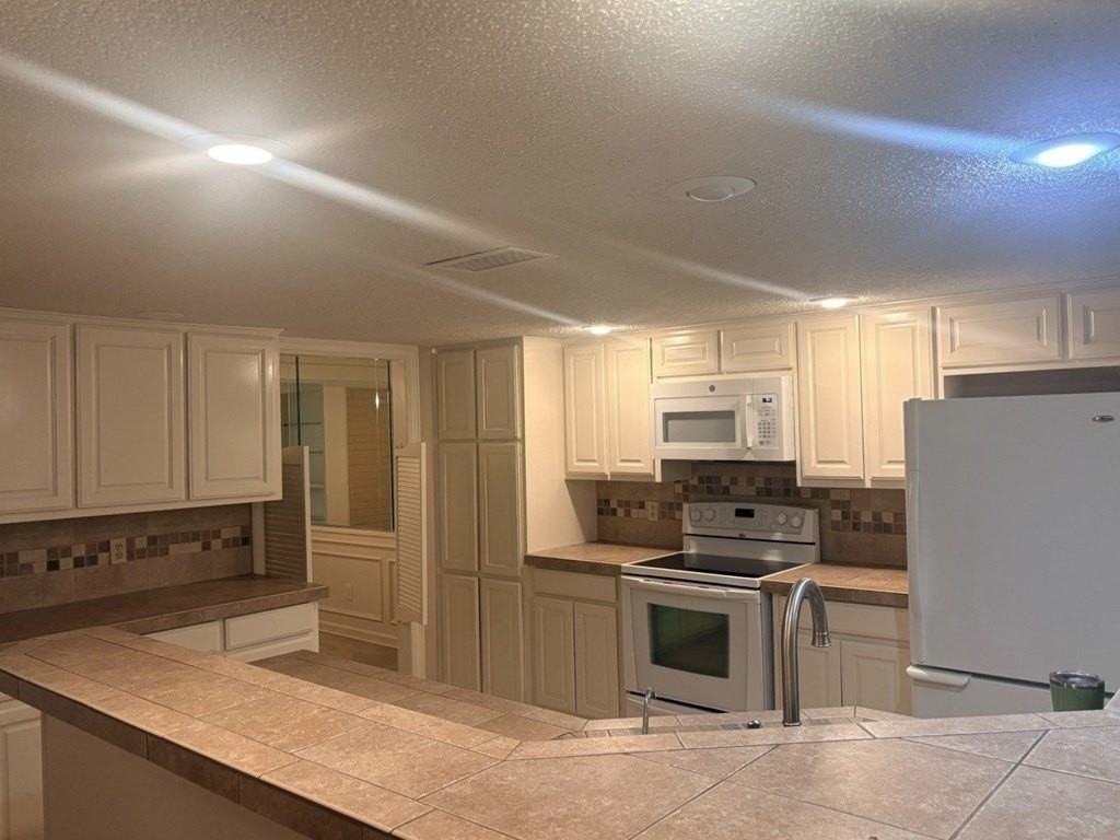 1334 French Ave #A - Photo 6 of 27