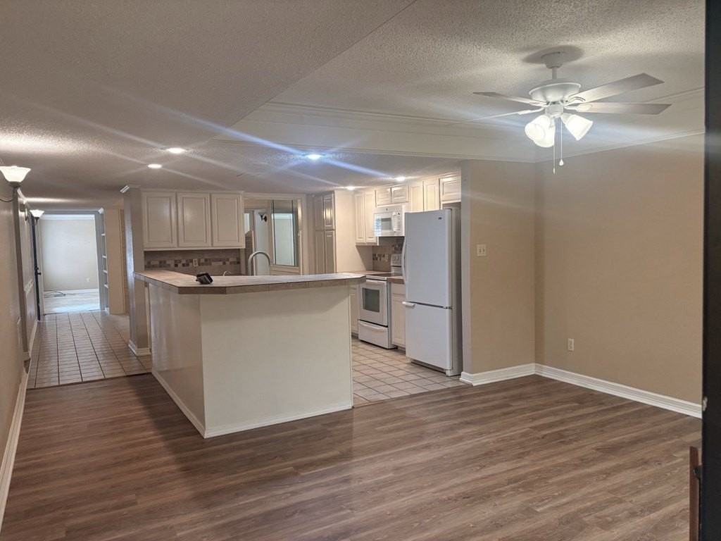 1334 French Ave #A - Photo 7 of 27