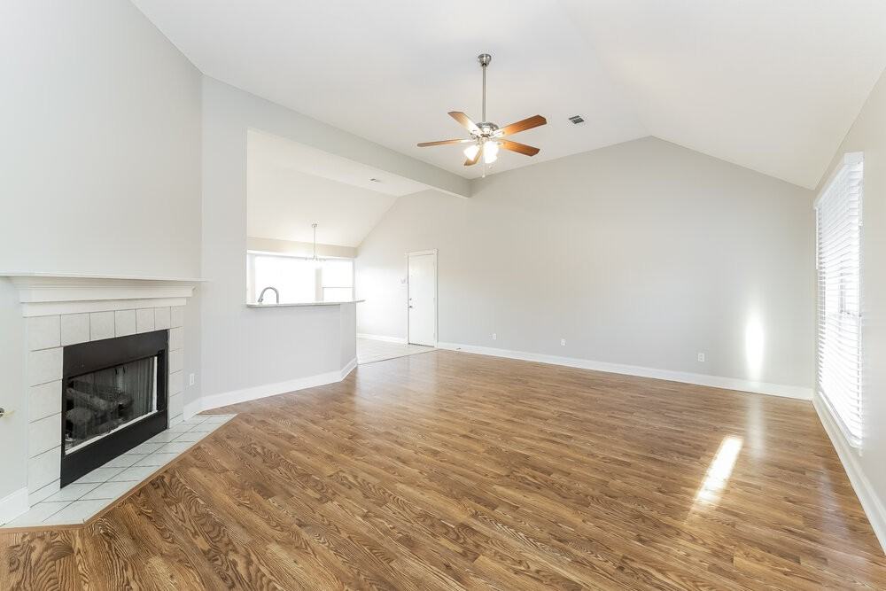 25 Oakridge Cv - Photo 3 of 16
