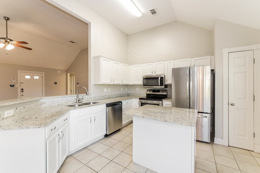 25 Oakridge Cv - Photo 6 of 16