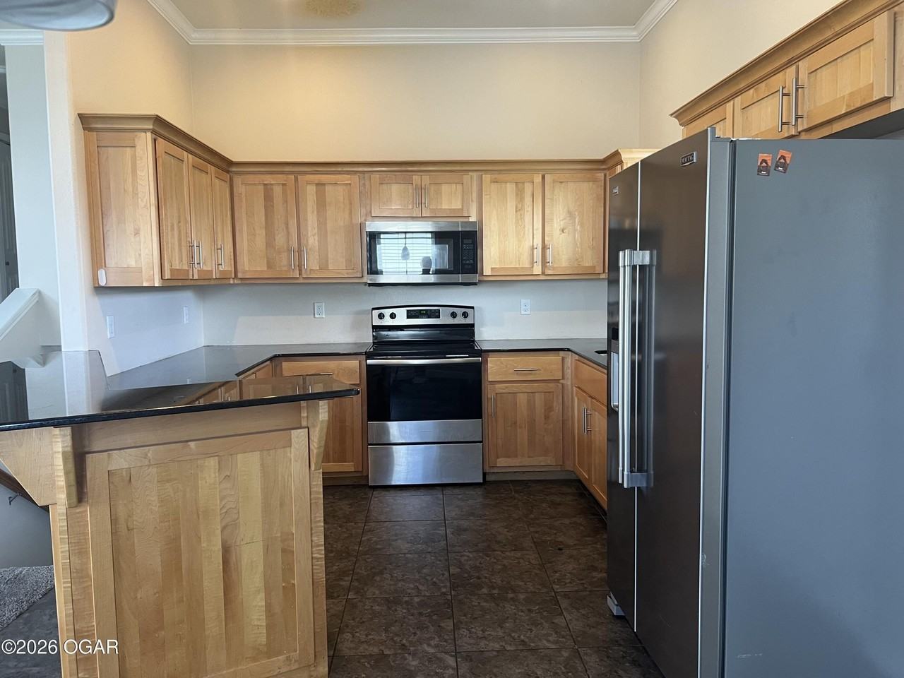 2823 E 19th St - Photo 4 of 11