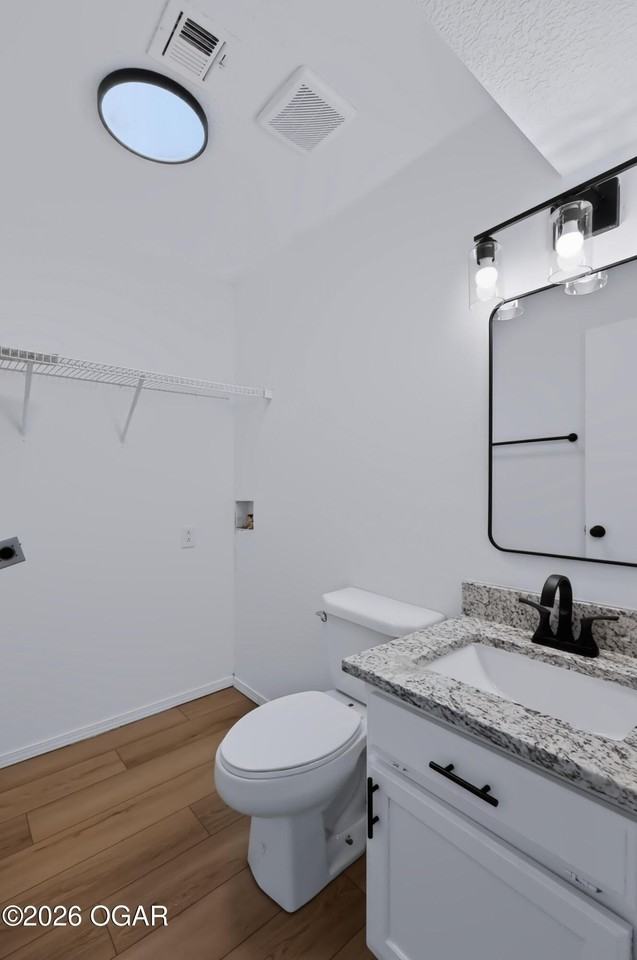 711 S Walker St #B - Photo 5 of 9