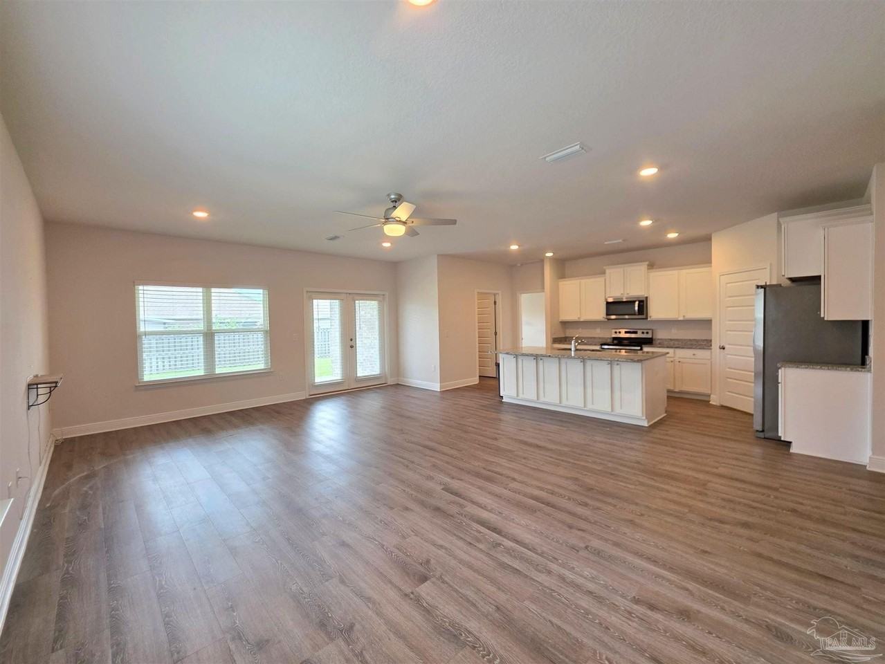 7757 Burnside Loop - Photo 4 of 47
