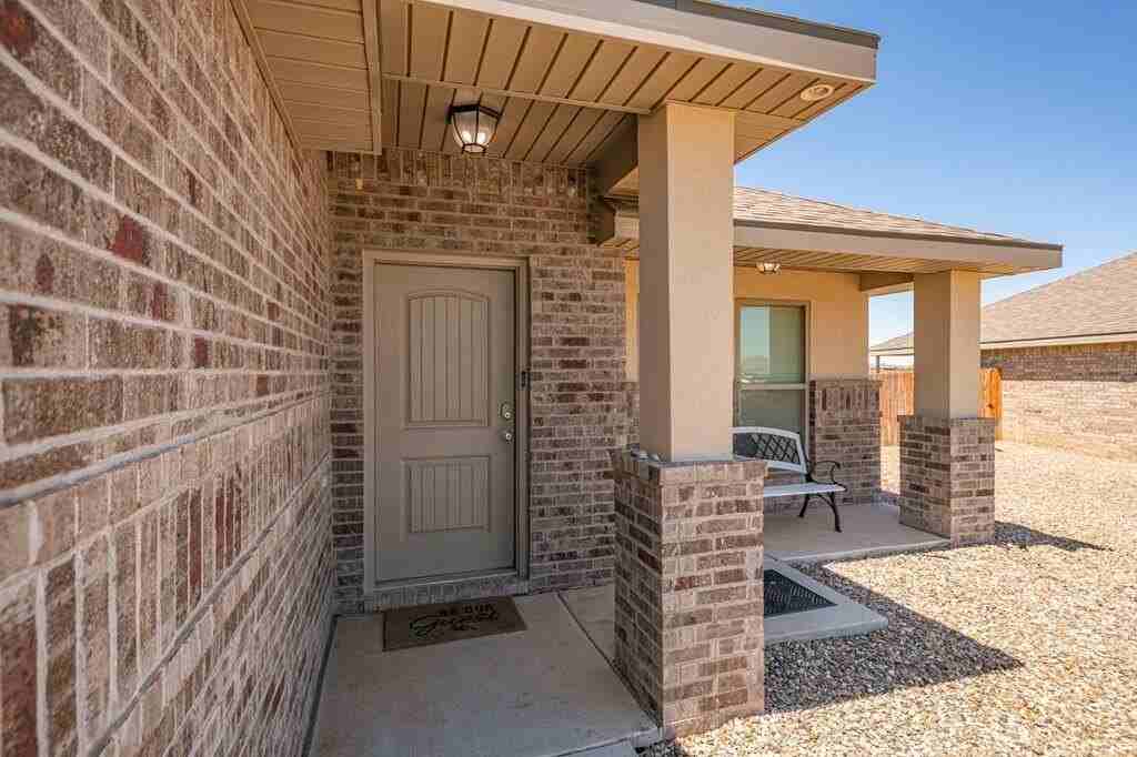 1603 Revolution Dr - Photo 2 of 19