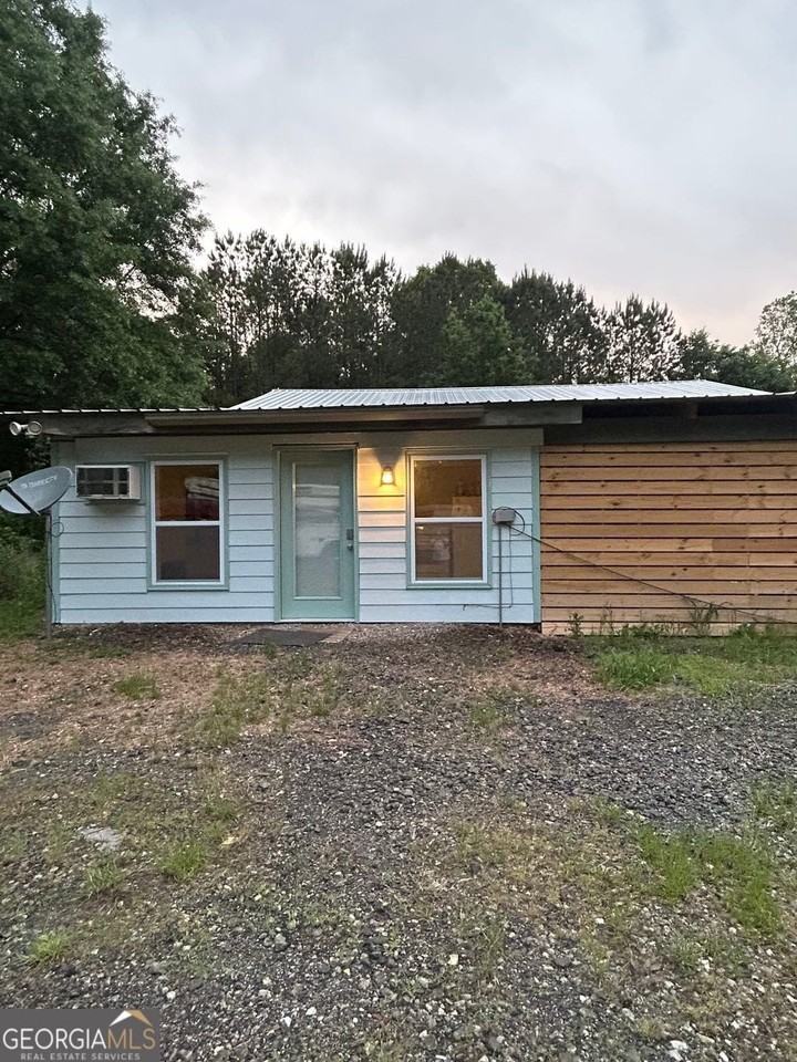 10909 Fincher Rd - Photo 2 of 4