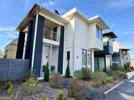 featured image of 280 2nd St