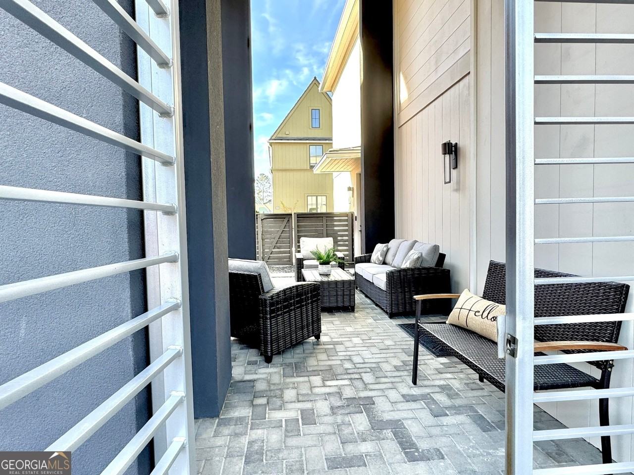 280 2nd St - Photo 2 of 35