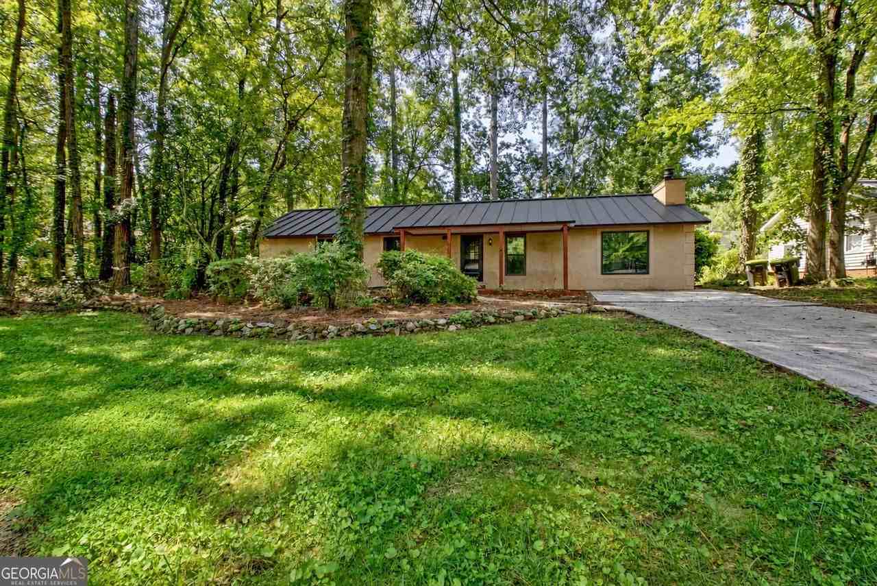 11 Logwood Ln