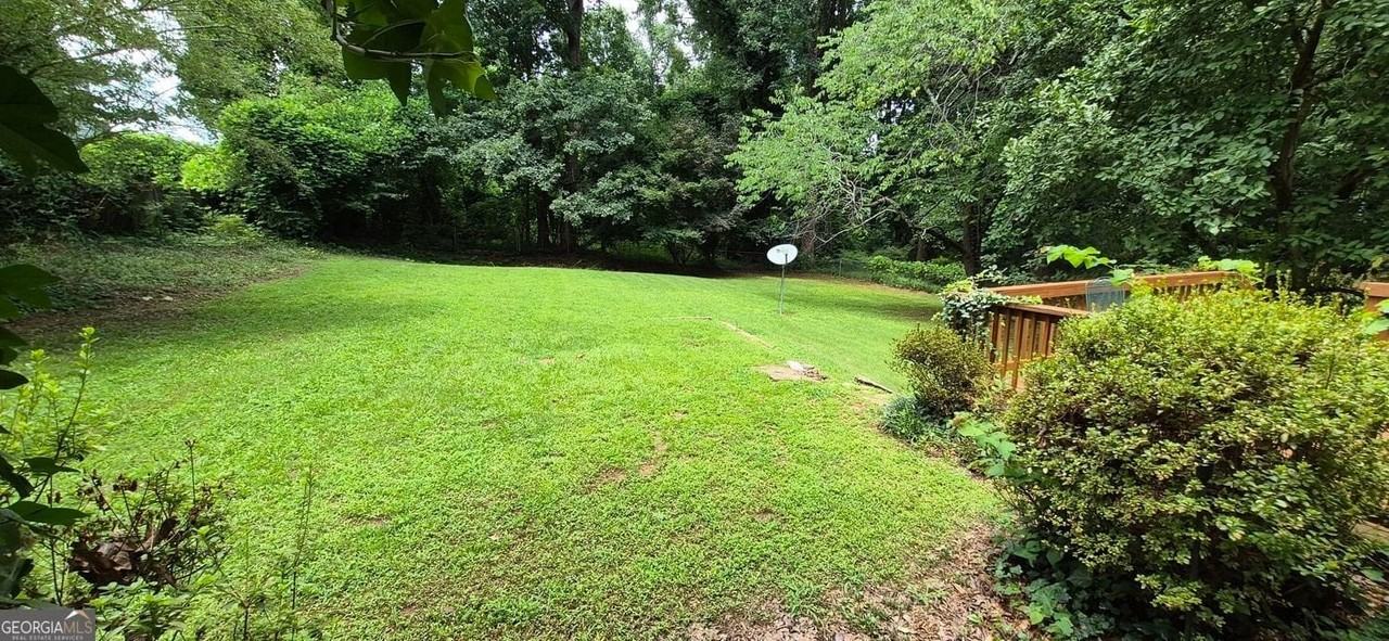 5030 Beth St - Photo 4 of 13