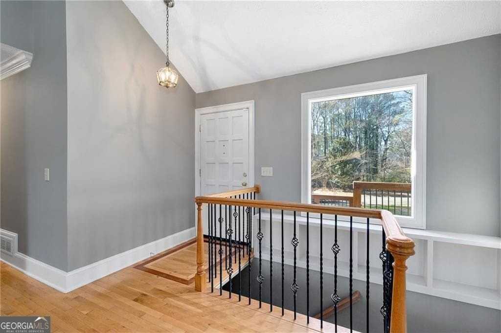 4800 Grants Way Ne - Photo 6 of 33
