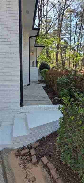605 Dalrymple Rd - Photo 3 of 21