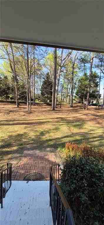 605 Dalrymple Rd - Photo 4 of 21