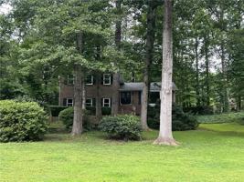 featured image of 2271 Fox Hound Pkwy