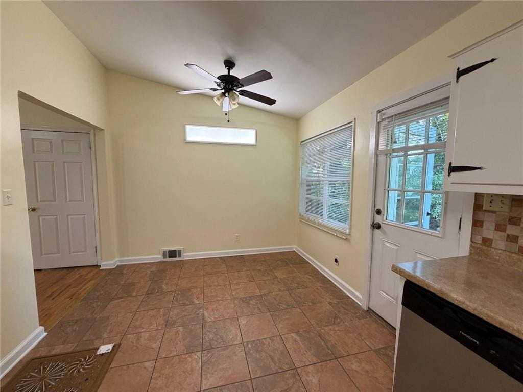 2720 Hollywood Dr - Photo 7 of 20