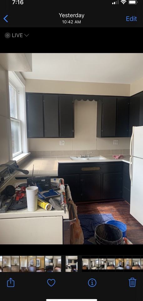 36 N Gallatin Ave #2C - Photo 3 of 4