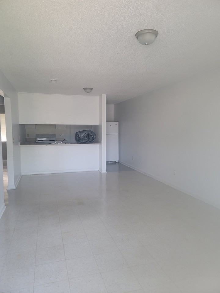 804 Grant St - Photo 2 of 7