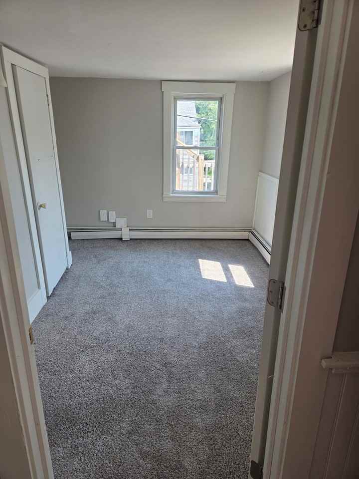 16 Jefferson St #2 - Photo 7 of 9