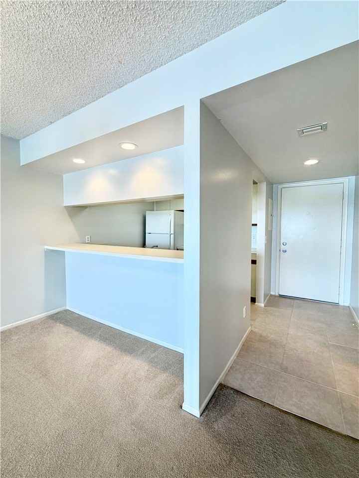 11 Plantation Dr #205 - Photo 2 of 30