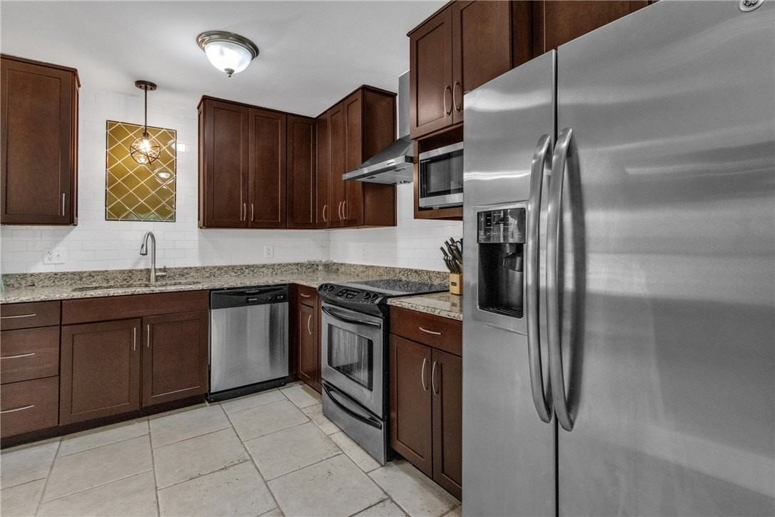 2367 Seville Ave - Photo 6 of 36