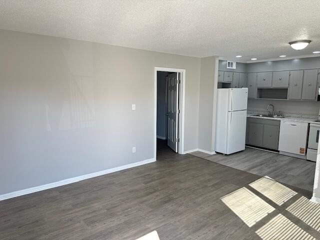 2075 Clingan Dr Nw - Photo 2 of 10