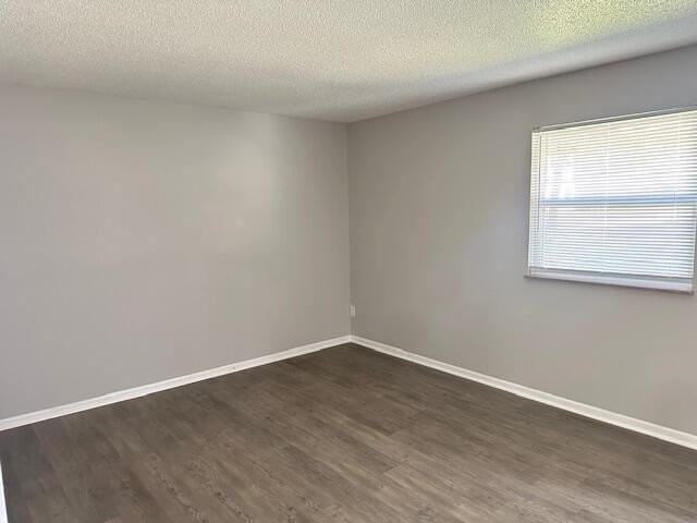 2075 Clingan Dr Nw - Photo 6 of 10