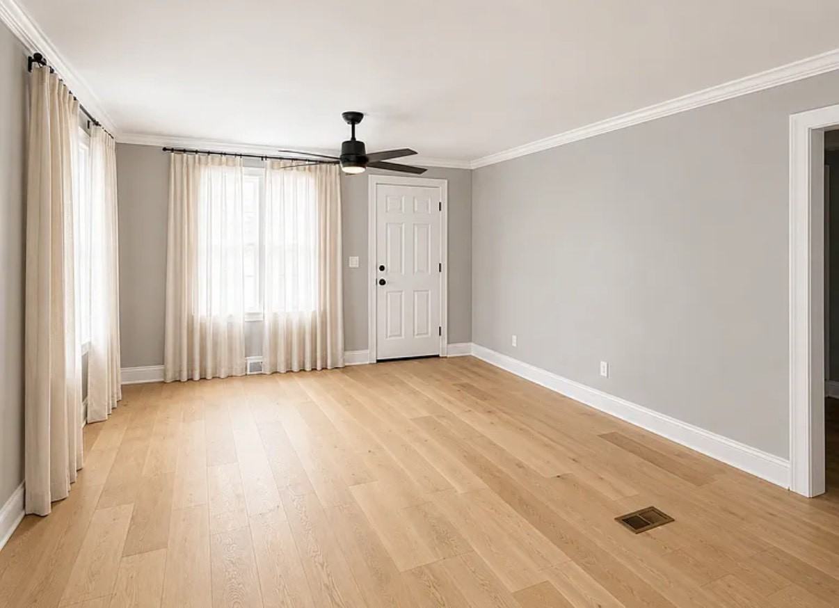 3028 Durant Hts - Photo 3 of 4