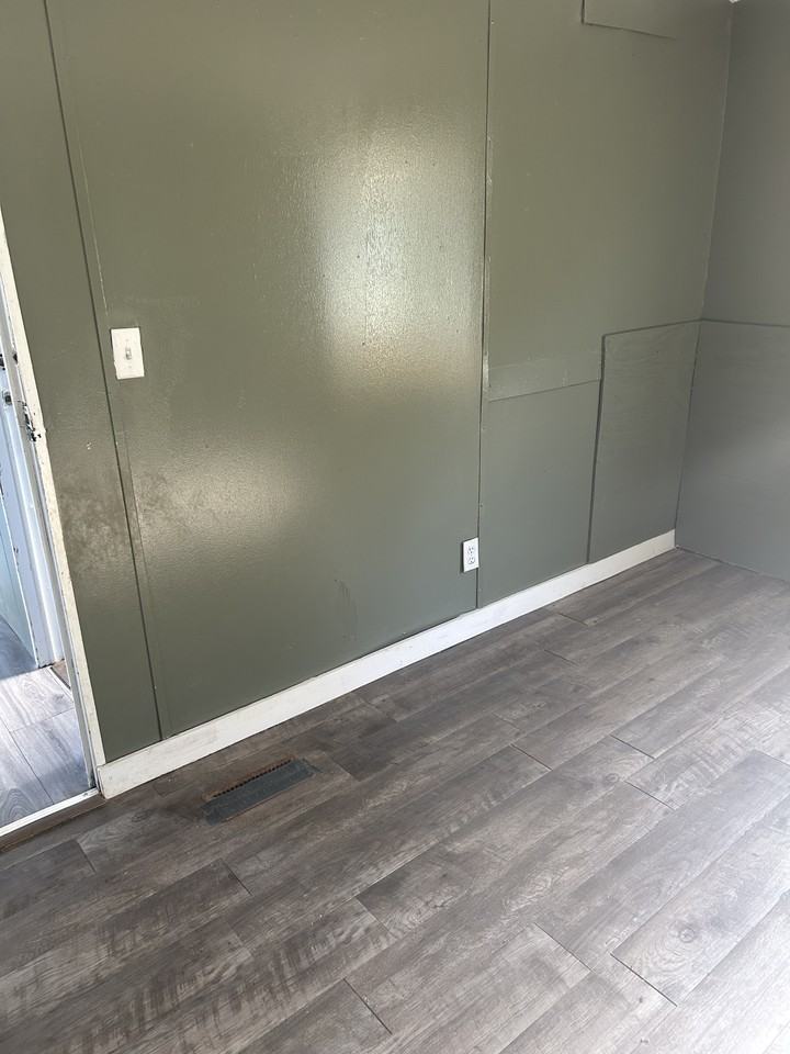 2846 Minnesota Ave - Photo 4 of 7