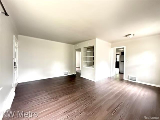 1305 Collegewood St - Photo 7 of 26