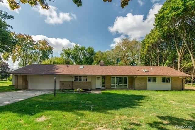 2800 Acorn Rd - Photo 2 of 25