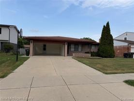 4741 Bloomfield Dr - Photo 1 of 1