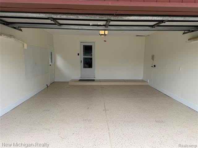 4741 Bloomfield Dr - Photo 4 of 23
