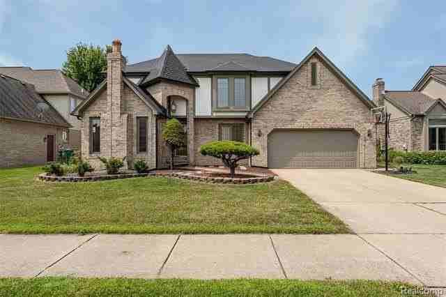 47105 Liberty Bell Rd E - Photo 2 of 50