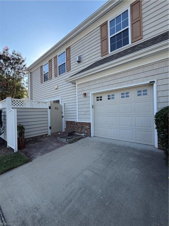 201 Grant Ct - Photo 4 of 25