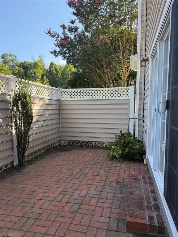 201 Grant Ct - Photo 6 of 25