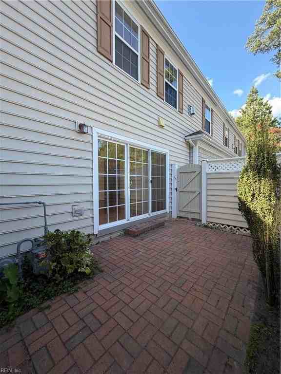 201 Grant Ct - Photo 7 of 25