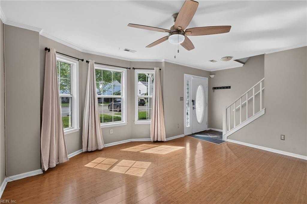 102 Heather Way #C - Photo 4 of 26