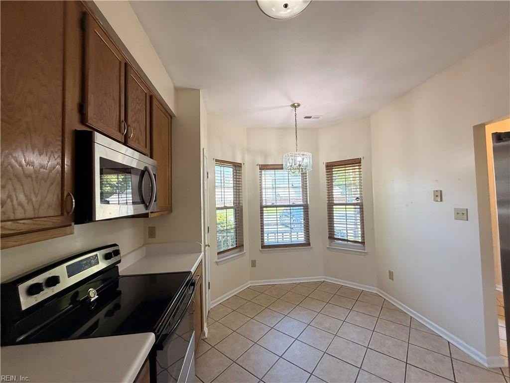 301 Wrought Iron Bnd - Photo 5 of 30