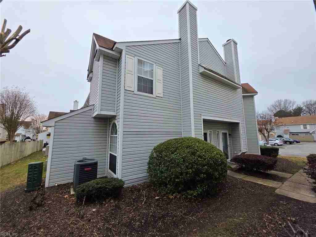 814 Gable Way