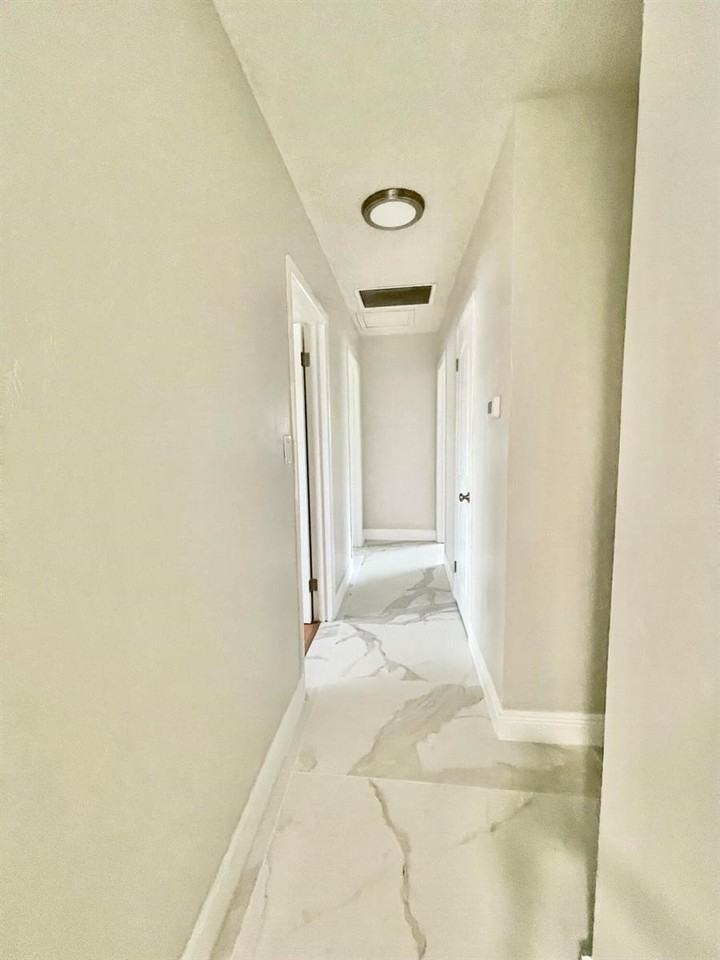 5630 Hollywood Blvd - Photo 2 of 5