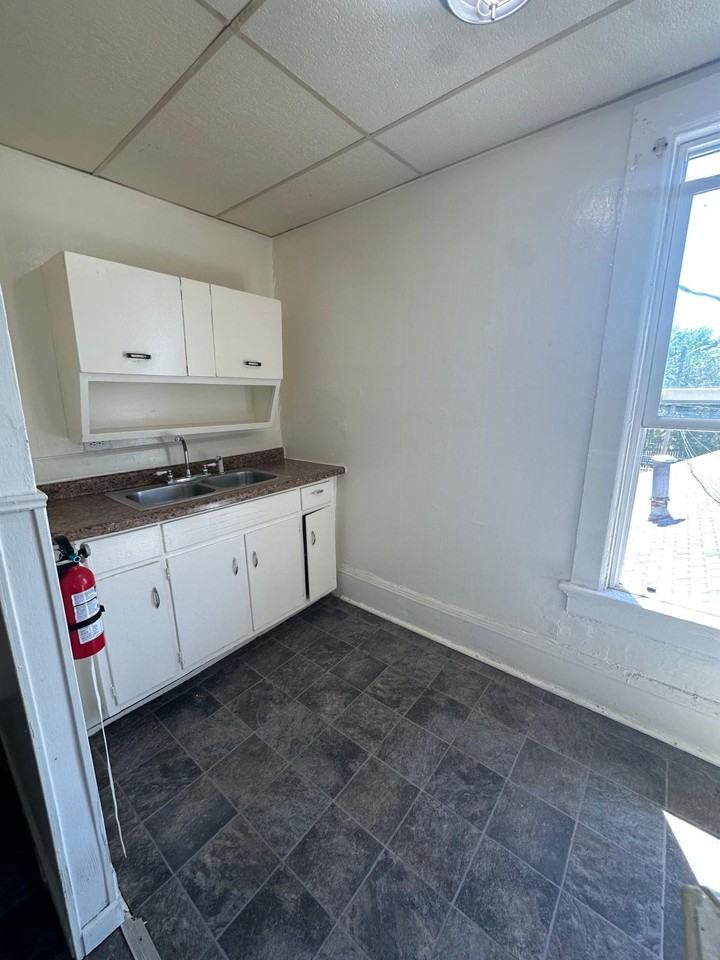 1930 Lafayette St #23 - Photo 2 of 9