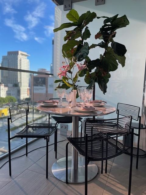 877 Francisco St - Photo 2 of 17